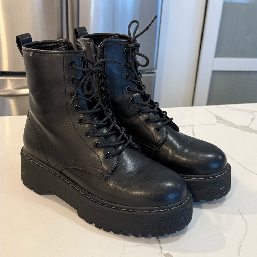 Steve Madden Black Platform Combat Boots